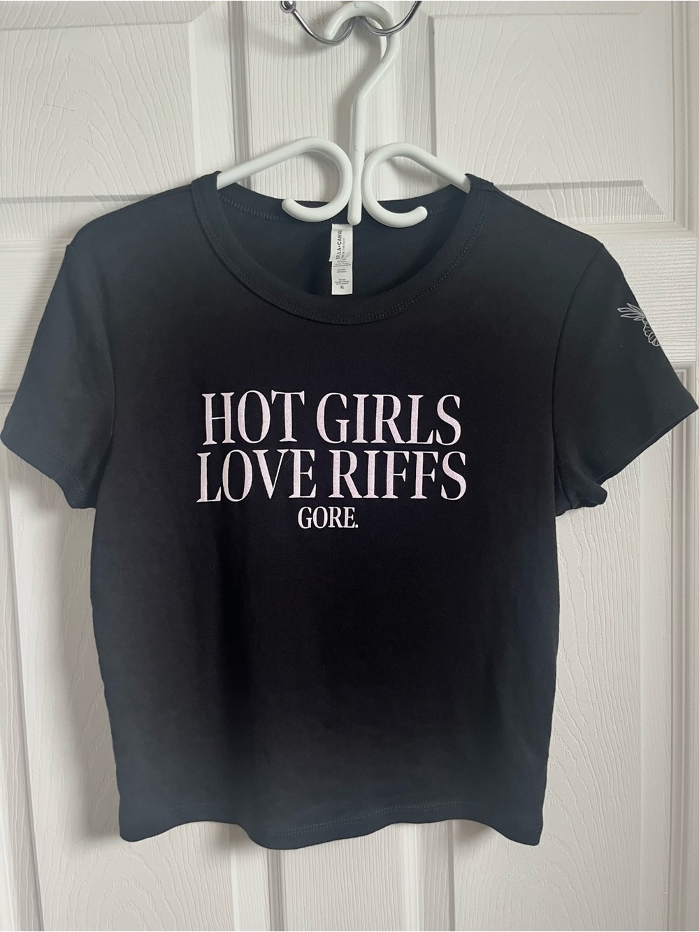 Y2K Bella Canvas Crop Top Baby Tee Gore. Black Graphic Shirt Large - Picture 2 of 6